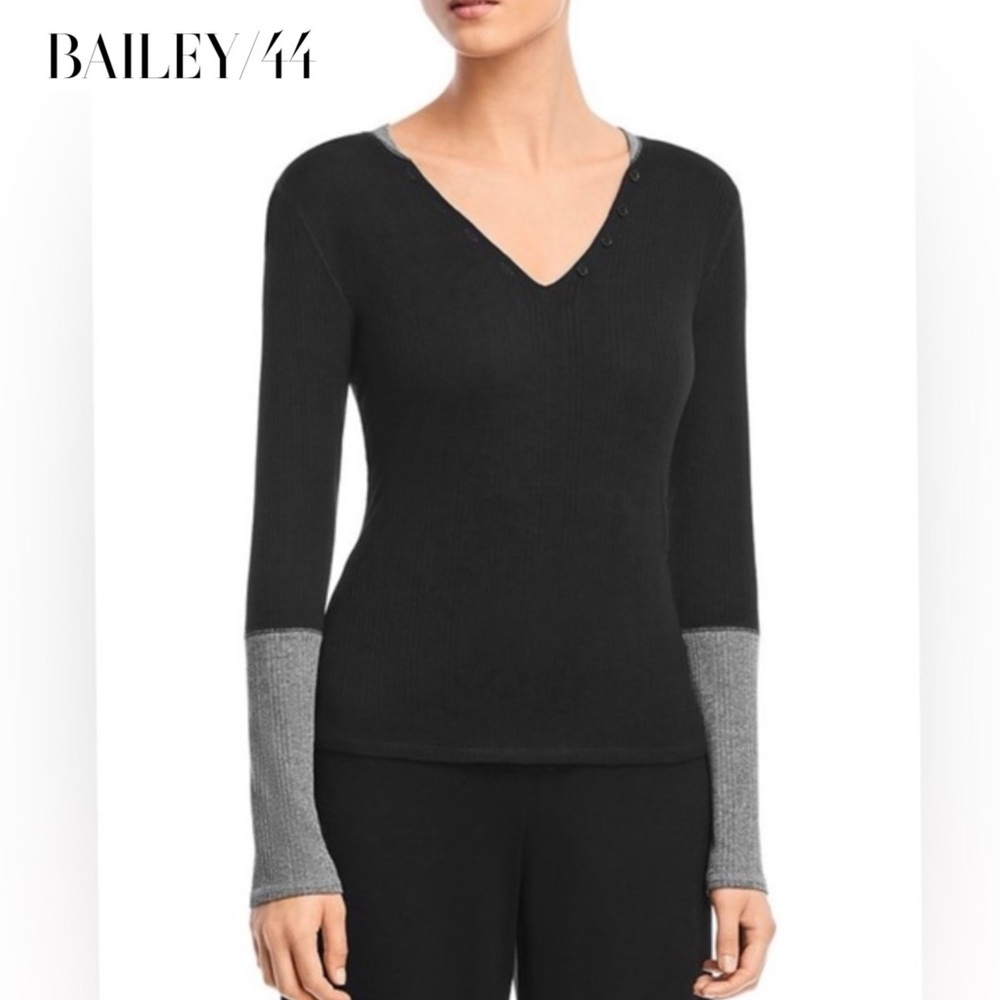 Bailey 44 Brienne Color Block Henley Ribbed Top Black Gray Long Sleeve V-Neck M